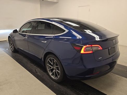 Used 2020 Tesla Model 3 Standard Range Plus RWD image 11