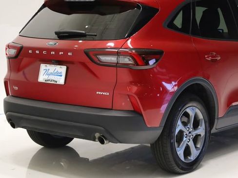 Used 2025 Ford Escape ST-Line AWD/4WD image 8
