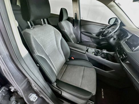Used 2023 Nissan Rogue SV FWD image 28