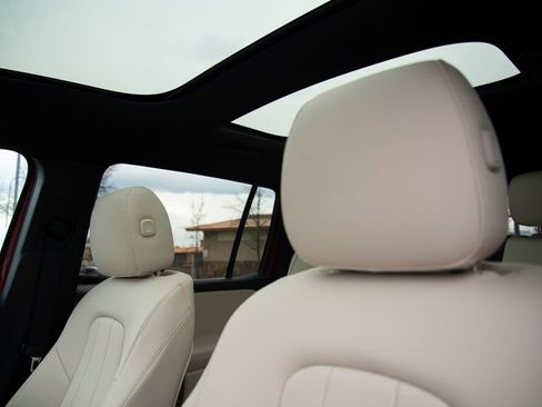 New 2026 Mercedes-Benz GLB 250 GLB 250 image 12