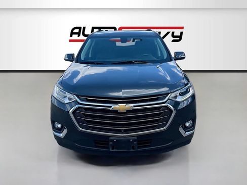 Used 2021 Chevrolet Traverse LT w/ LT Premium Package FWD image 2