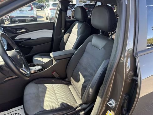 Used 2024 Chevrolet Trax LT w/ Driver Confidence Package FWD image 18