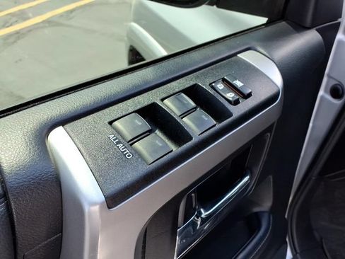 Used 2021 Toyota 4Runner SR5 AWD/4WD image 13