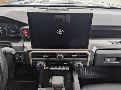 Used 2024 Toyota Tacoma TRD Sport w/ TRD Sport Upgrade Package image 30