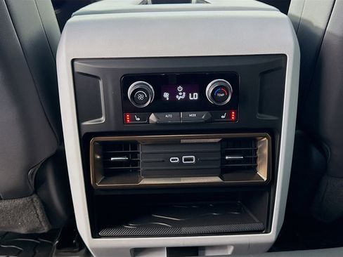 Used 2024 GMC Hummer EV 2X image 27