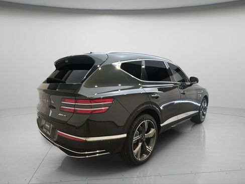 Certified 2025 Genesis GV80 3.5T Prestige AWD/4WD image 7