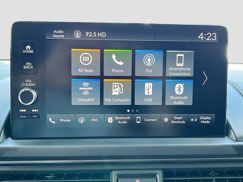 Used 2025 Honda Pilot TrailSport image 14