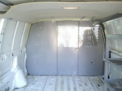 Used 2003 Chevrolet Astro w/ Convenience Pkg image 15