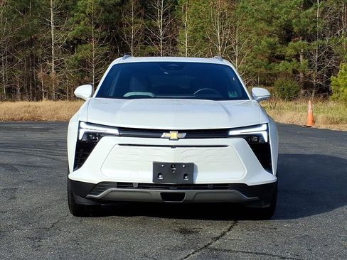 Used 2024 Chevrolet Blazer EV LT image 6