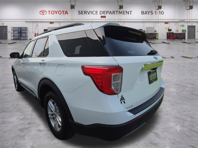 Used 2022 Ford Explorer XLT w/ Equipment Group 202A AWD/4WD image 8