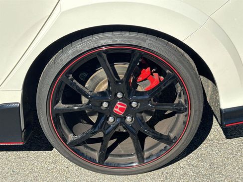 Used 2021 Honda Civic Type R image 12