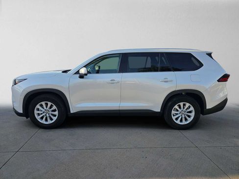 Certified 2026 Toyota Grand Highlander FWD image 6