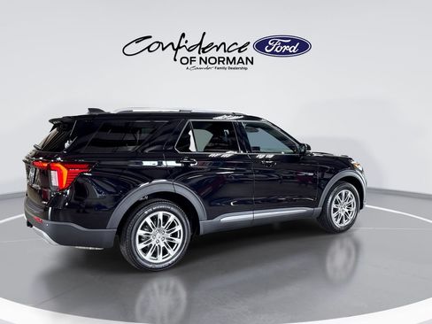 Used 2026 Ford Explorer Platinum AWD/4WD image 9