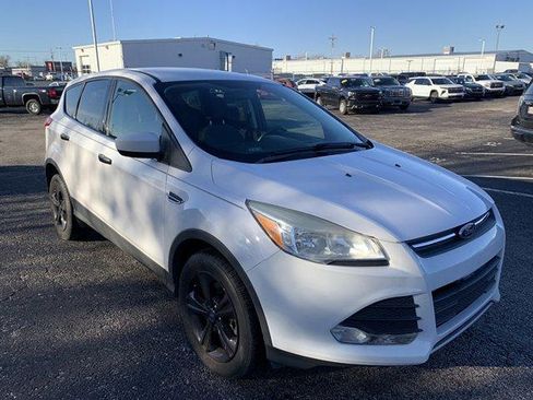 Used 2015 Ford Escape SE AWD/4WD image 16