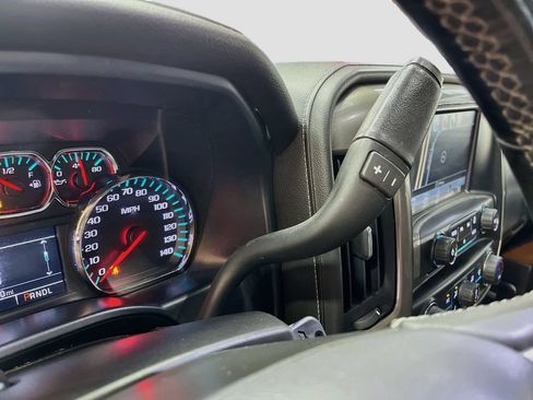 Used 2018 Chevrolet Silverado 1500 High Country AWD/4WD image 17