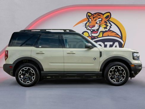 Used 2025 Ford Bronco Sport Outer Banks AWD/4WD image 4