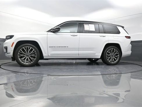 Used 2023 Jeep Grand Cherokee L Summit image 20