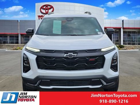 Used 2026 Chevrolet Equinox RS AWD/4WD image 2