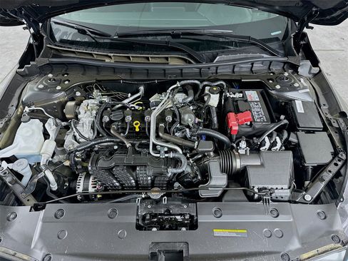 Used 2025 Nissan Altima 2.5 S image 27