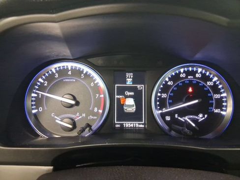 Used 2015 Toyota Highlander XLE AWD/4WD image 30