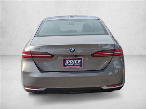 Used 2024 BMW 530i xDrive image 6
