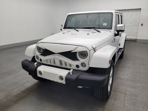 Used 2017 Jeep Wrangler Unlimited Sahara w/ Mopar Chrome Edition Group image 15