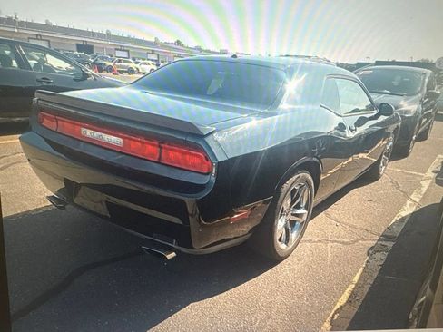 Used 2011 Dodge Challenger R/T w/ Sound Group II RWD image 3