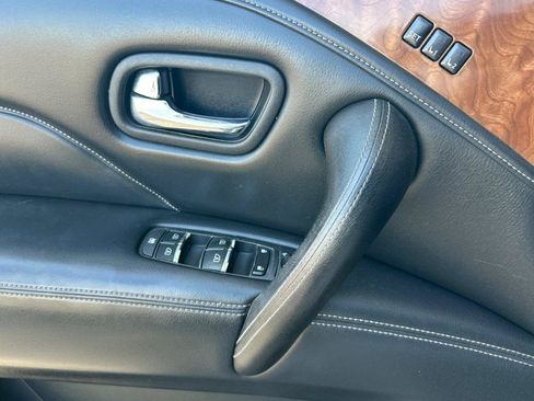Used 2018 INFINITI QX80 4WD w/ Driver Assistance Package image 11