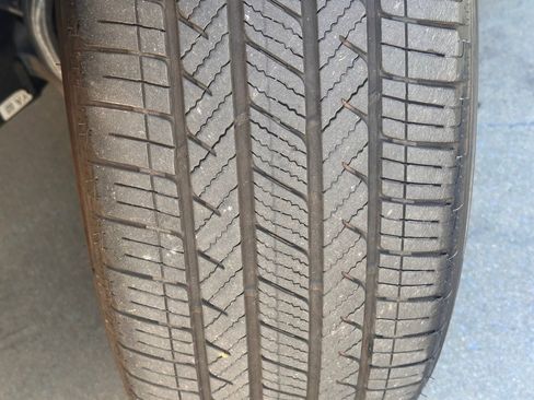 Used 2023 Acura MDX A-Spec image 39