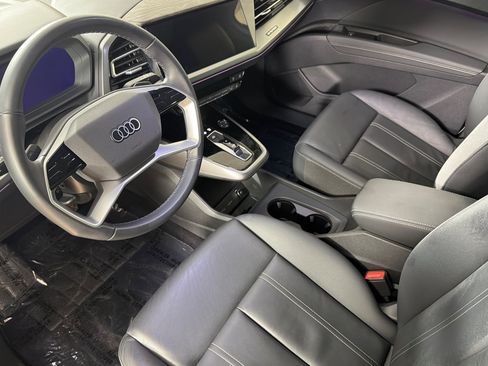 Used 2023 Audi Q4 e-tron Premium Plus w/ Premium Plus AWD/4WD image 9