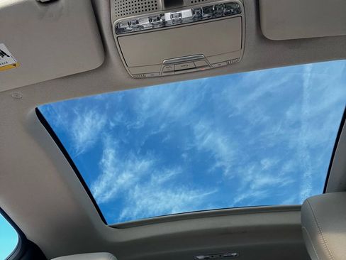 Used 2019 Mercedes-Benz C 300 4MATIC Coupe image 33