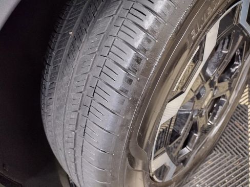 Used 2025 Hyundai Santa Fe SE image 7