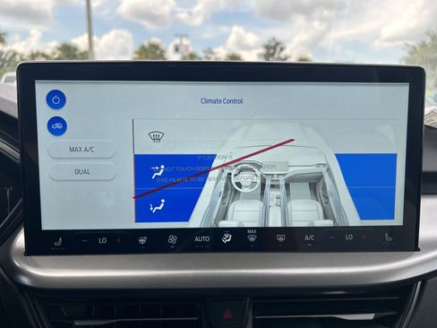 New 2025 Ford Escape SE image 22