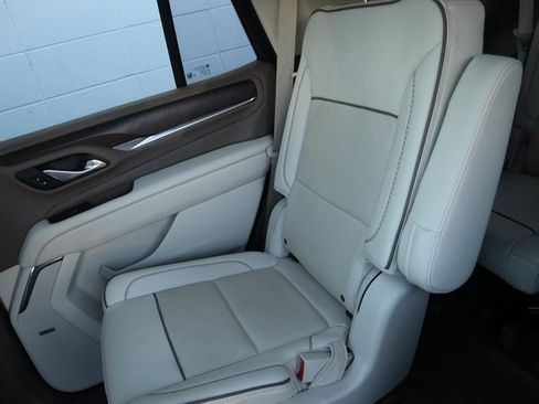 Certified 2023 GMC Yukon Denali w/ Max Trailering Package image 16