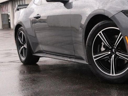 Used 2025 Ford Mustang Coupe image 3