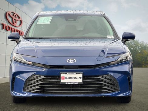 Certified 2025 Toyota Camry LE image 8