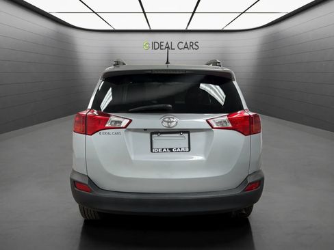 Used 2014 Toyota RAV4 LE AWD/4WD image 6