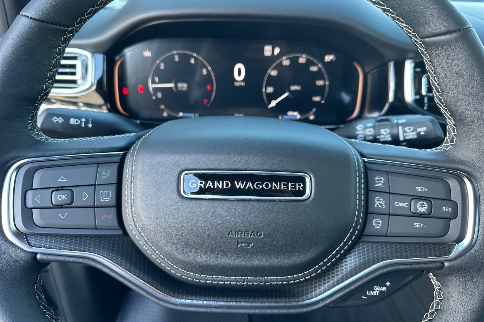 New 2026 Jeep Grand Wagoneer Summit w/ Premium Group III AWD/4WD image 28