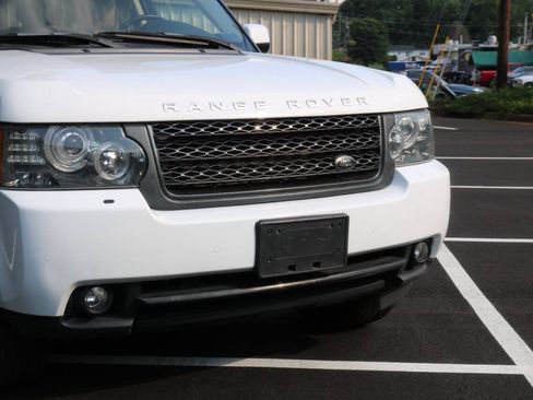 Used 2011 Land Rover Range Rover HSE AWD/4WD image 35