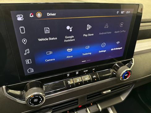 Certified 2024 Chevrolet Colorado Trail Boss w/ Technology Package AWD/4WD image 17