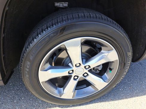 Used 2022 Jeep Grand Cherokee L Limited image 21