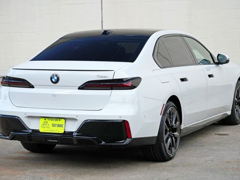 Used 2023 BMW 740i RWD image 54