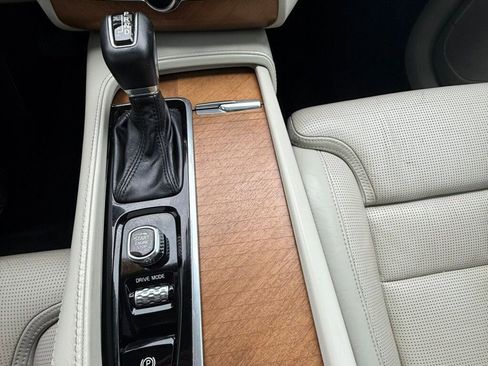 Used 2020 Volvo XC90 T6 Inscription image 36