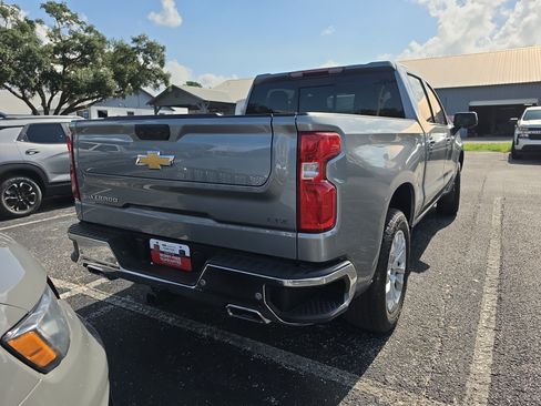 Used 2023 Chevrolet Silverado 1500 LTZ w/ LTZ Premium Package AWD/4WD image 4