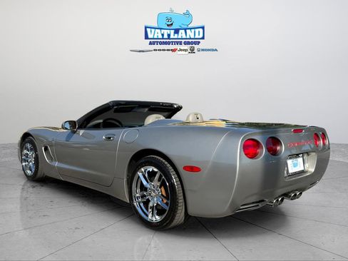 Used 1999 Chevrolet Corvette Convertible w/ Performance Handling Pkg image 3
