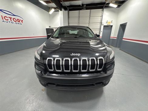 Used 2015 Jeep Cherokee Sport FWD image 7