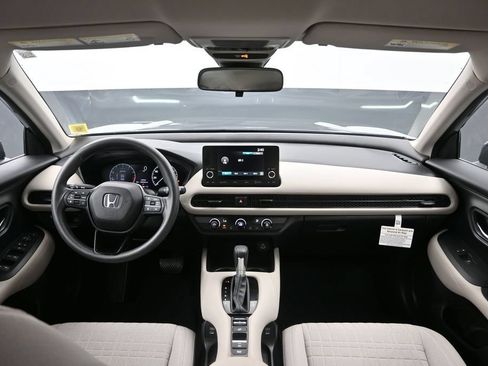 Certified 2024 Honda HR-V LX image 11
