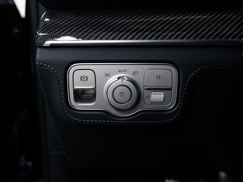 Used 2025 Mercedes-Benz GLS 63 AMG GLS 63 AMG image 10