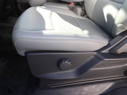 New 2026 Ford F250 XL w/ XL Chrome Package image 18