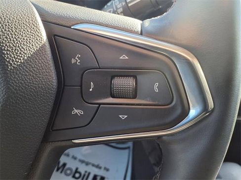 Used 2025 Chevrolet Trax LT w/ LT Convenience Package image 62